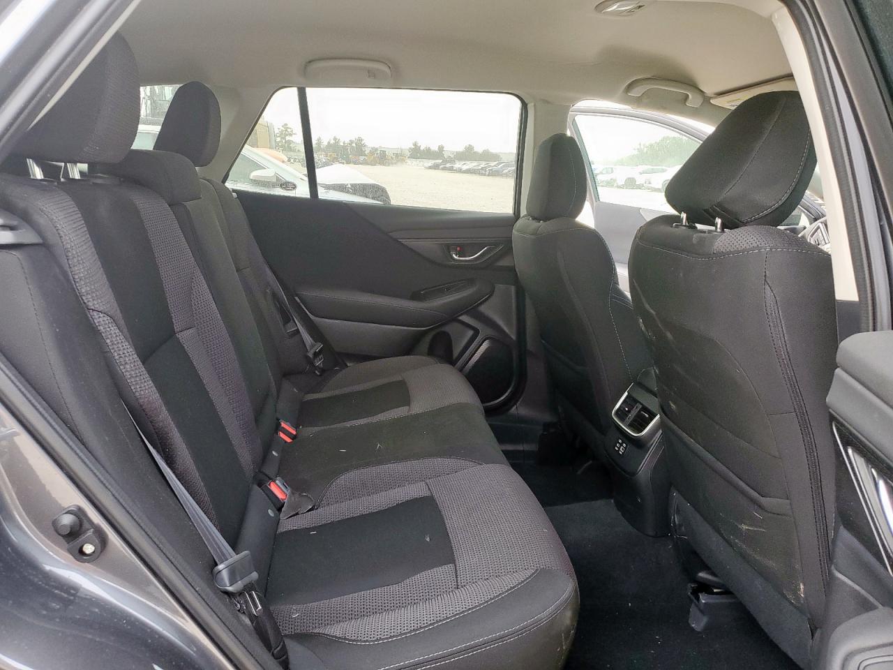 SUBARU OUTBACK PREMIUM