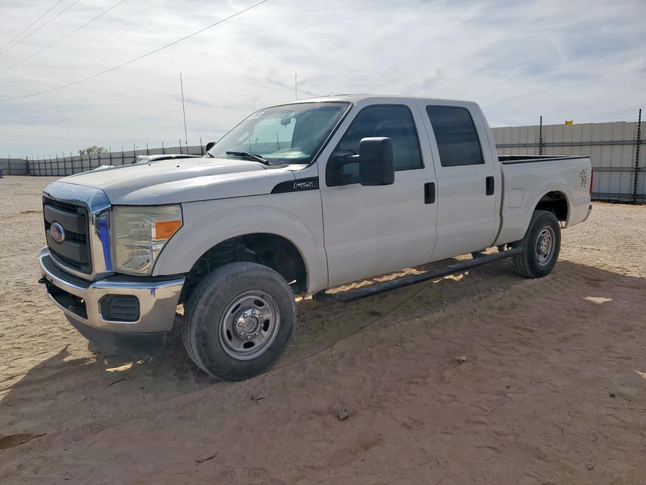Lot #3301841351 2015 FORD F250 SUPER