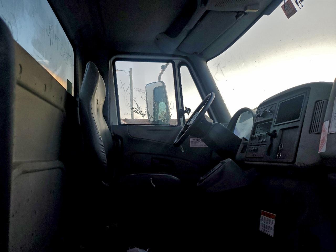 Lot #3308254171 2012 INTERNATIONAL 4000 4400