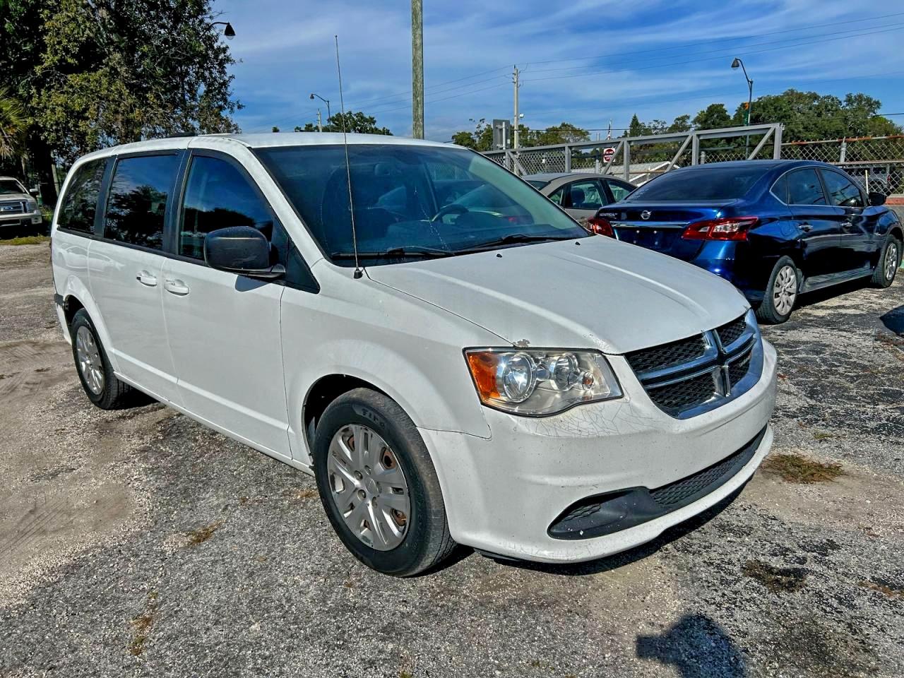 DODGE GRAND CARAVAN SE