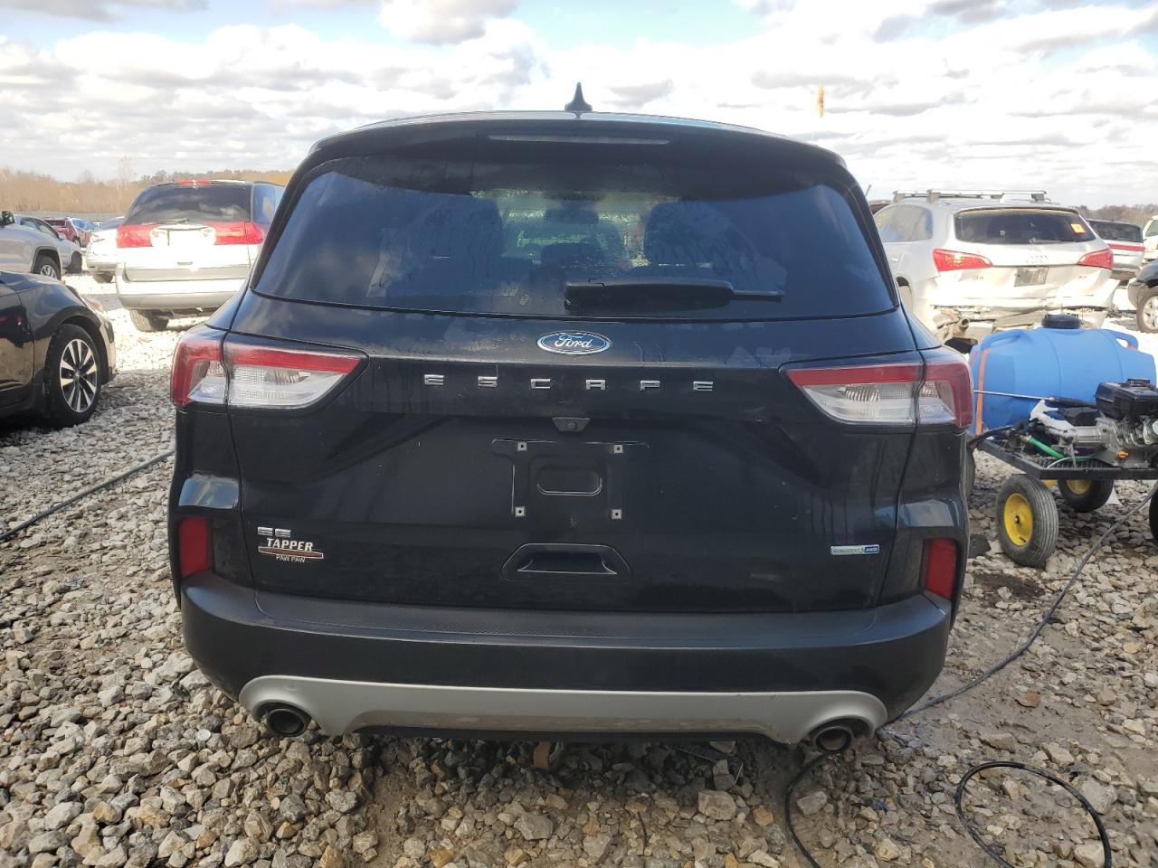 FORD ESCAPE SE