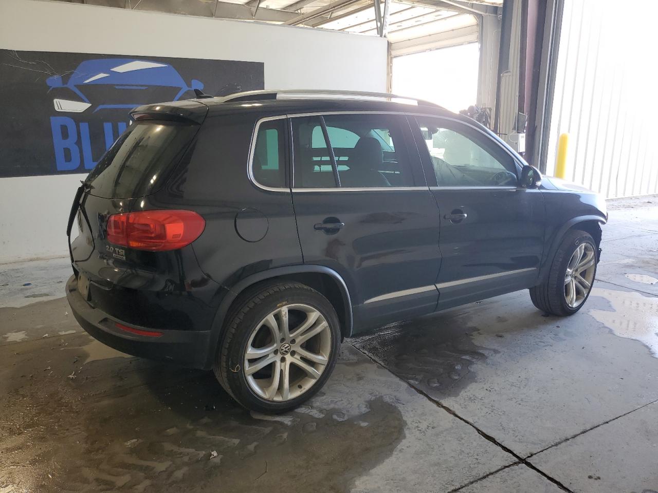VOLKSWAGEN TIGUAN S