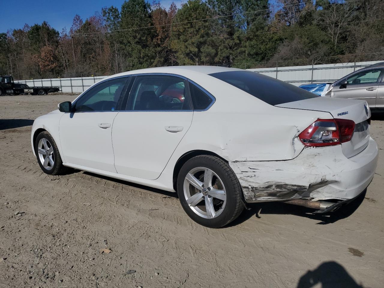 VOLKSWAGEN PASSAT SE