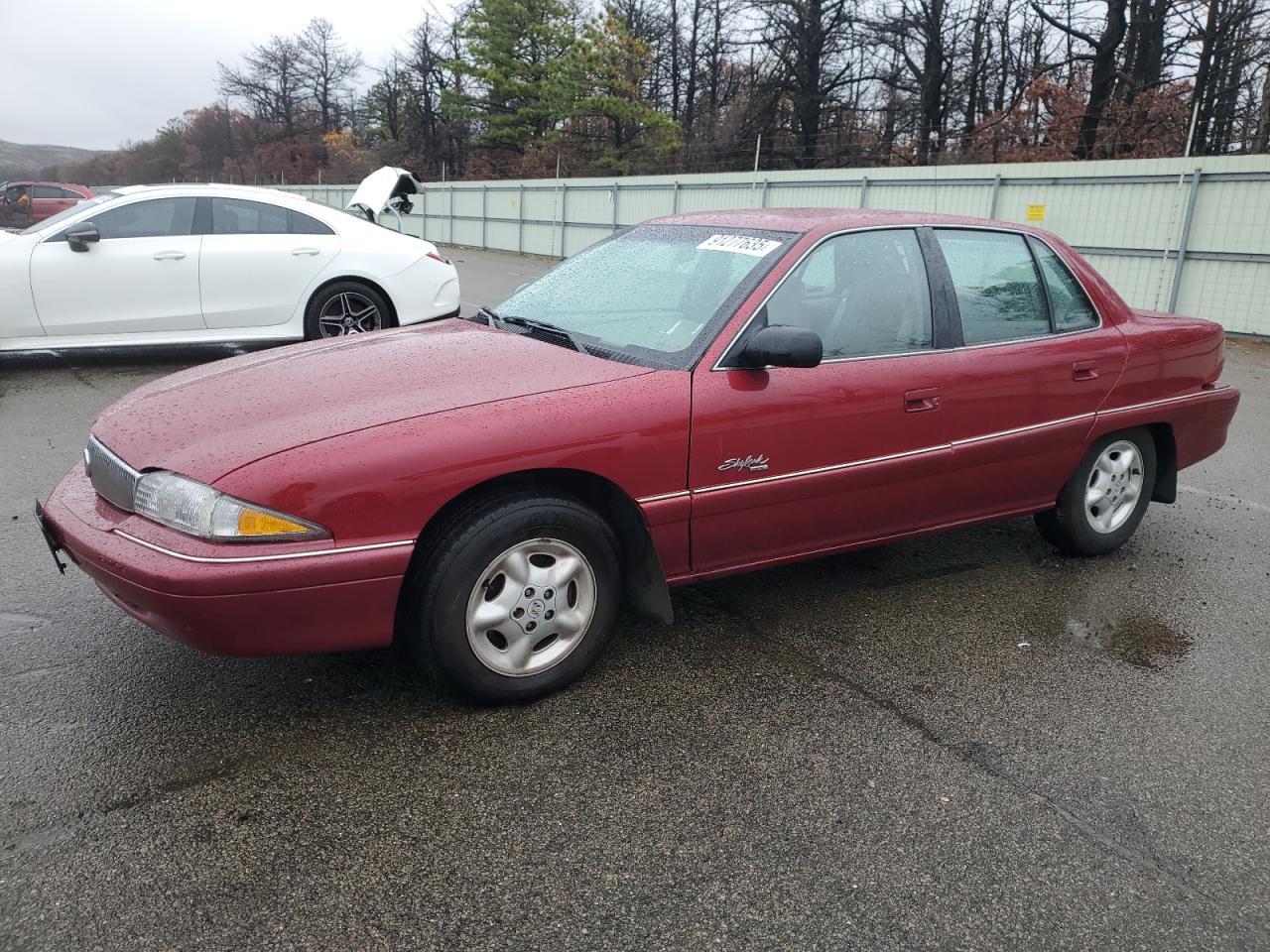 Lot #3315888104 1996 BUICK SKYLARK GR
