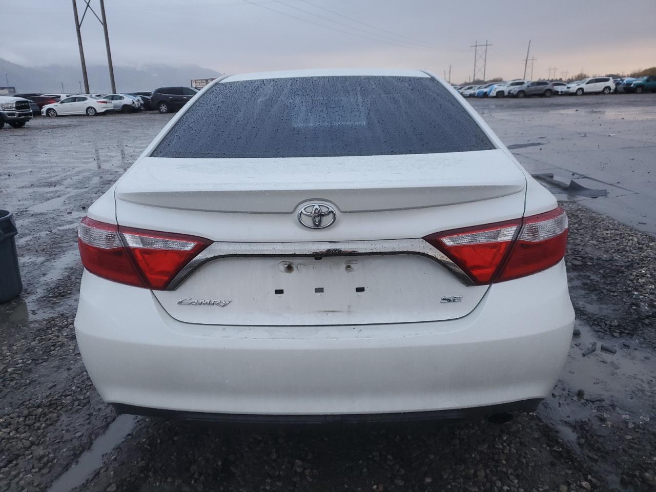 TOYOTA CAMRY LE