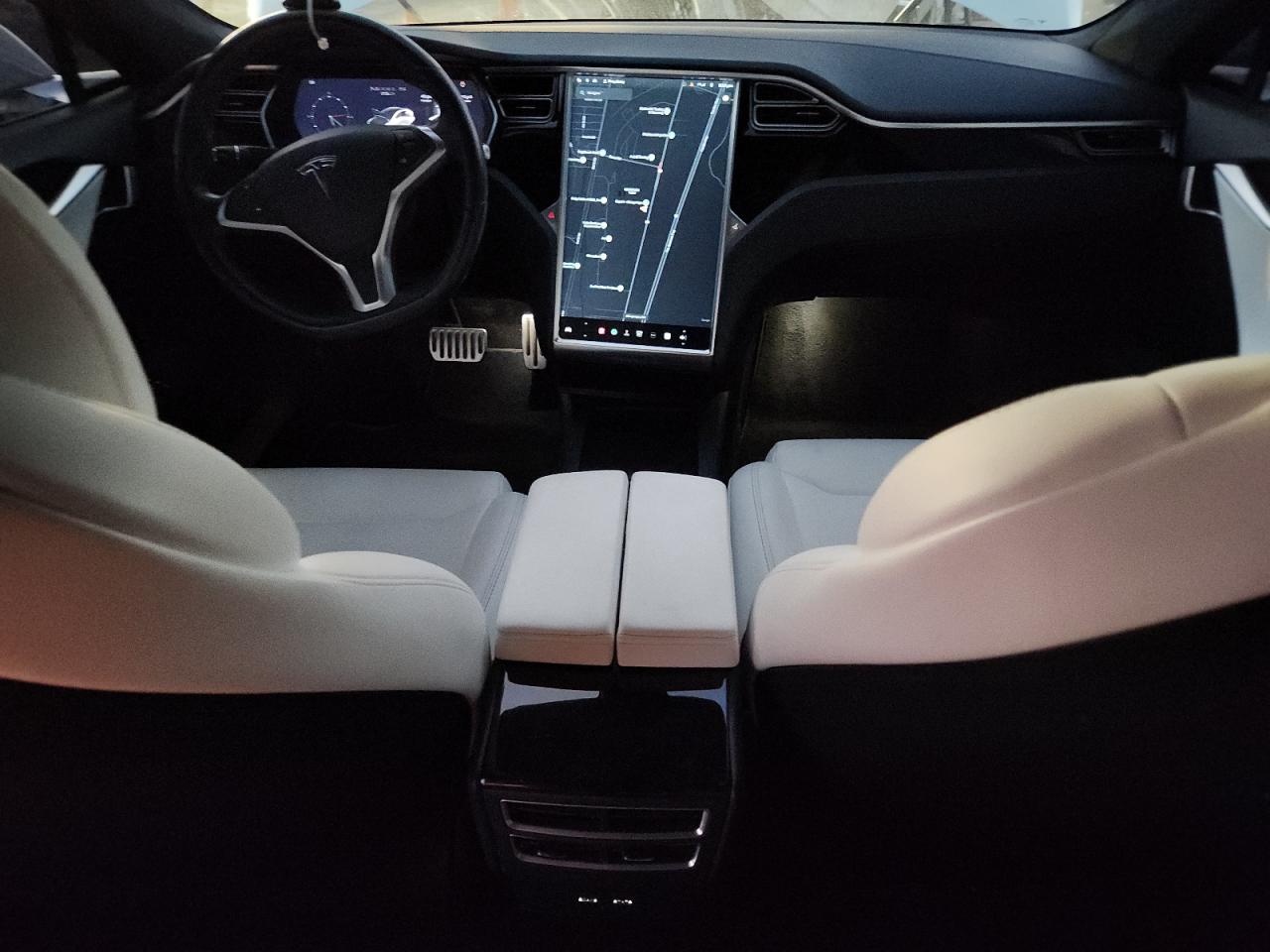 TESLA MODEL S