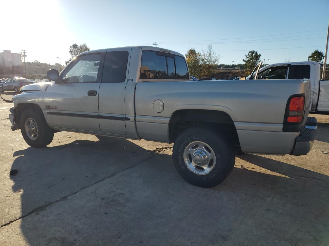Lot #3290221223 2001 DODGE RAM 2500