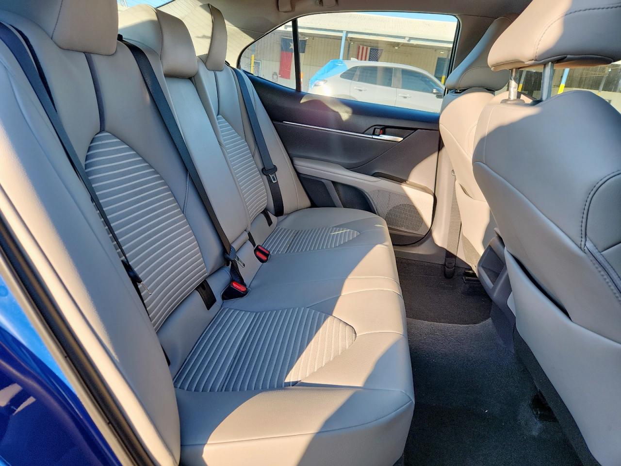 TOYOTA CAMRY SE NIGHT SHADE