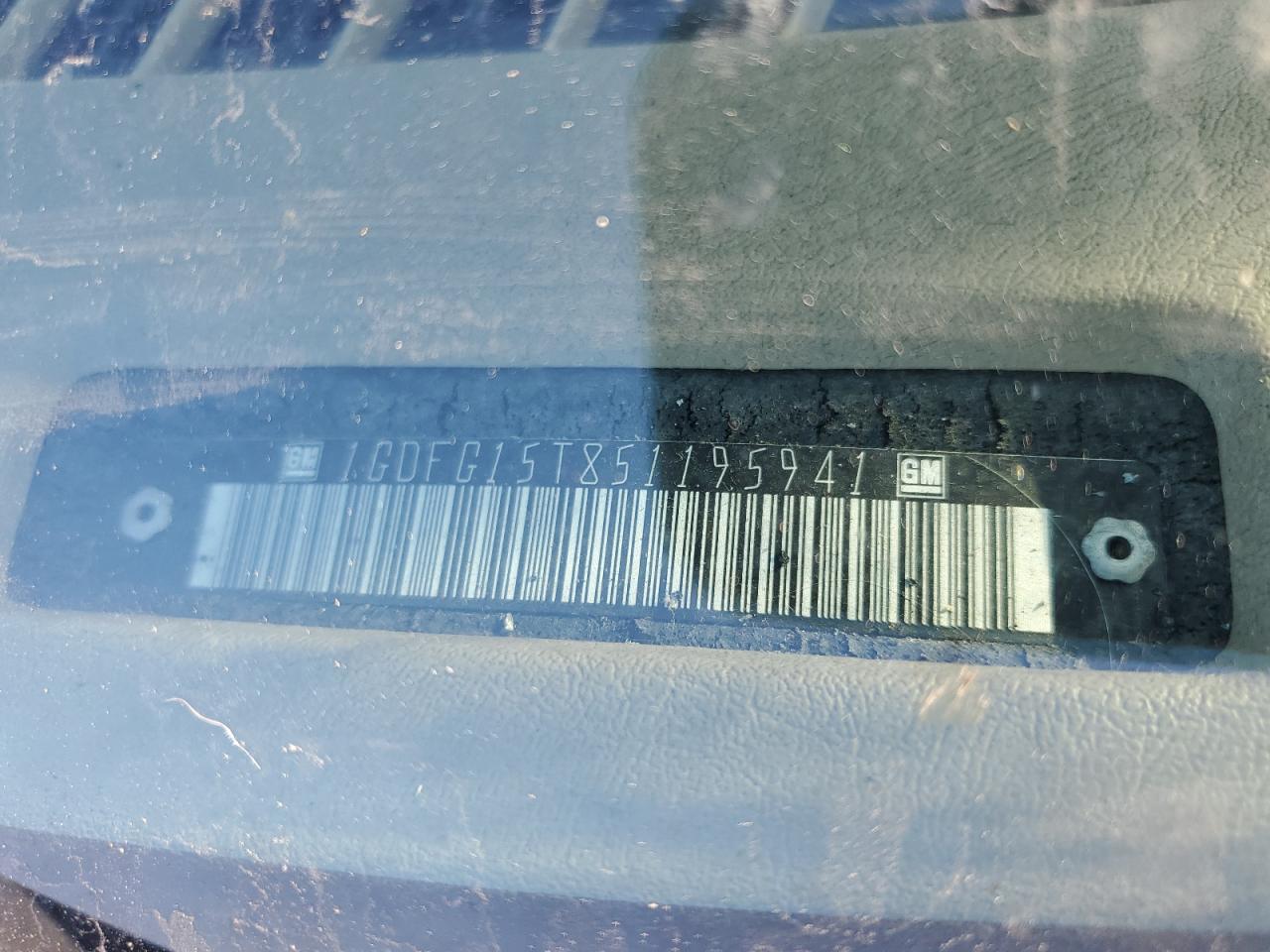 Lot #3297044506 2005 GMC SAVANA RV