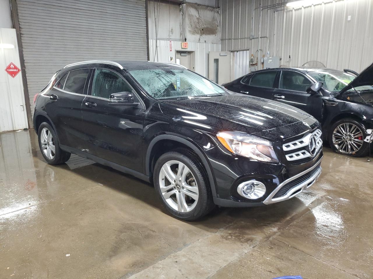 MERCEDES-BENZ GLA-CLASS 250