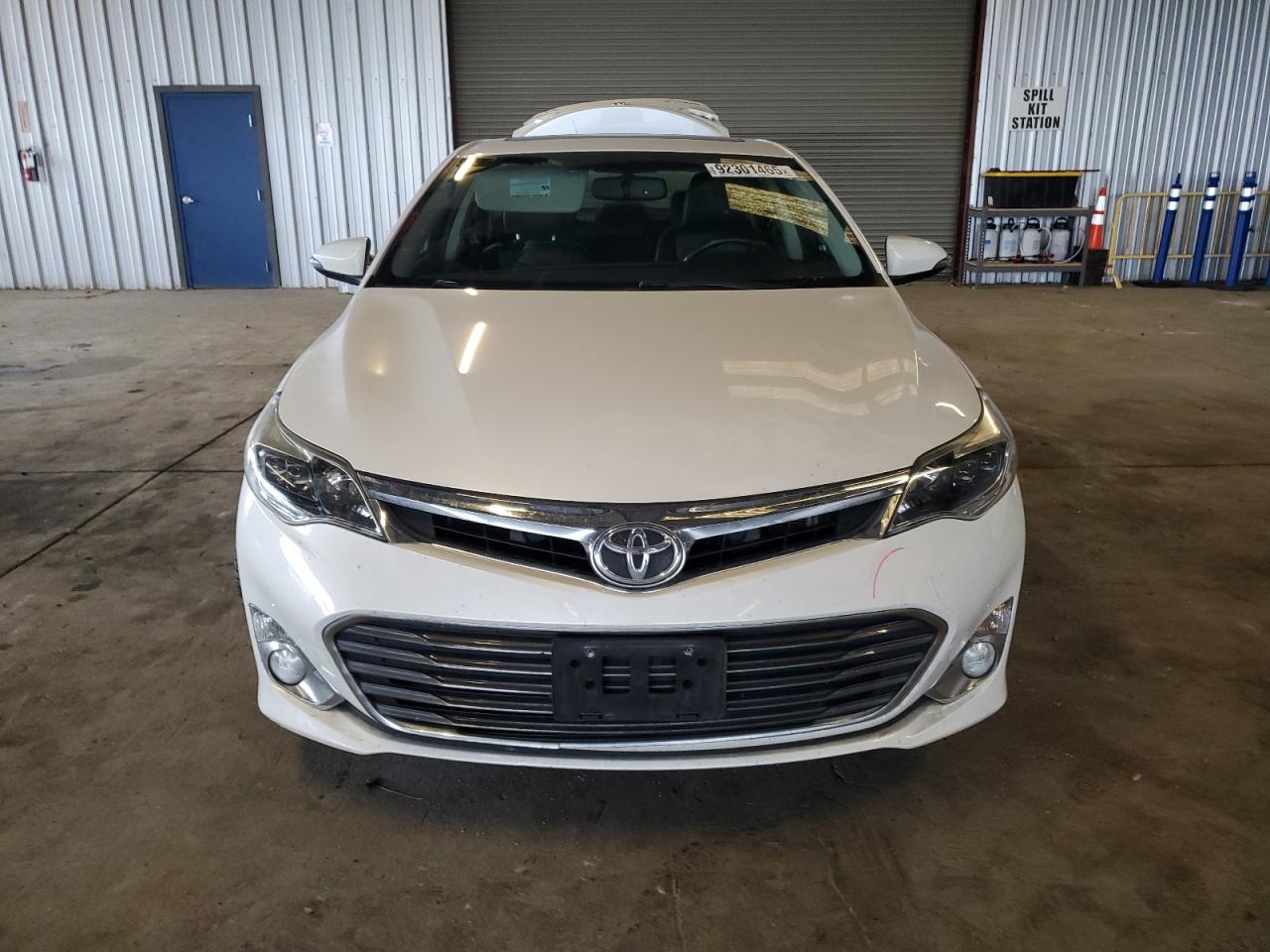 TOYOTA AVALON XLE