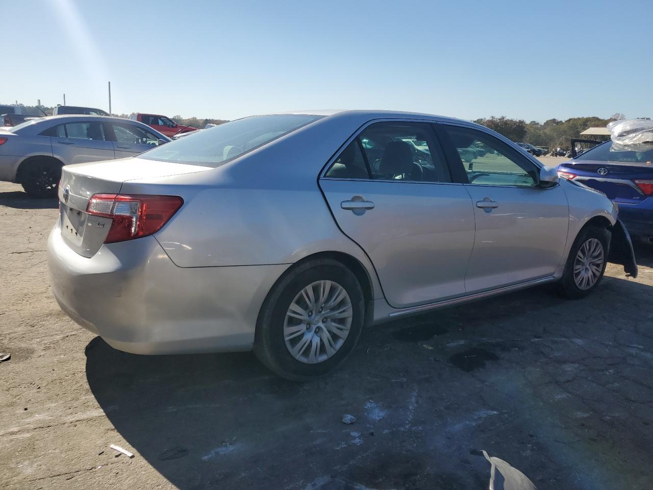 TOYOTA CAMRY L