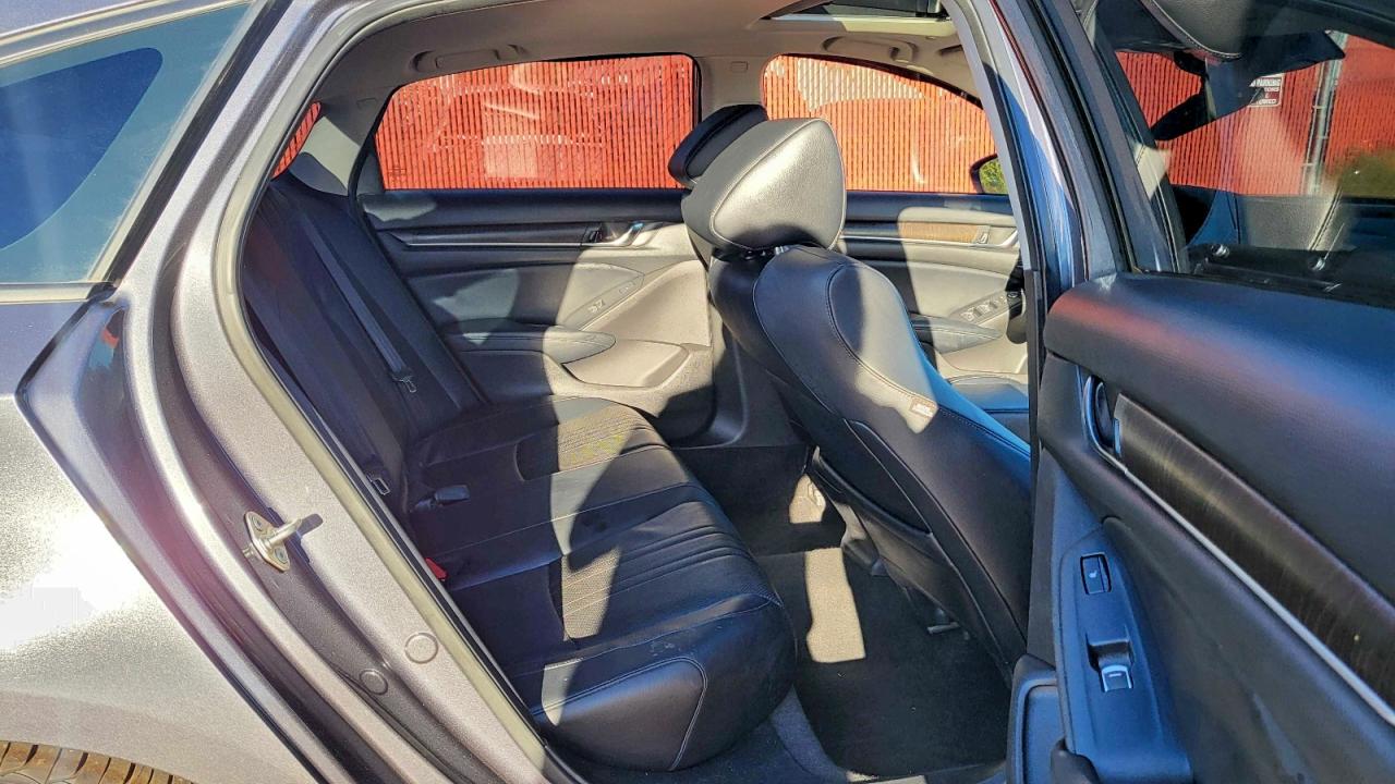 Lot #3297068487 2018 HONDA ACCORD TOU