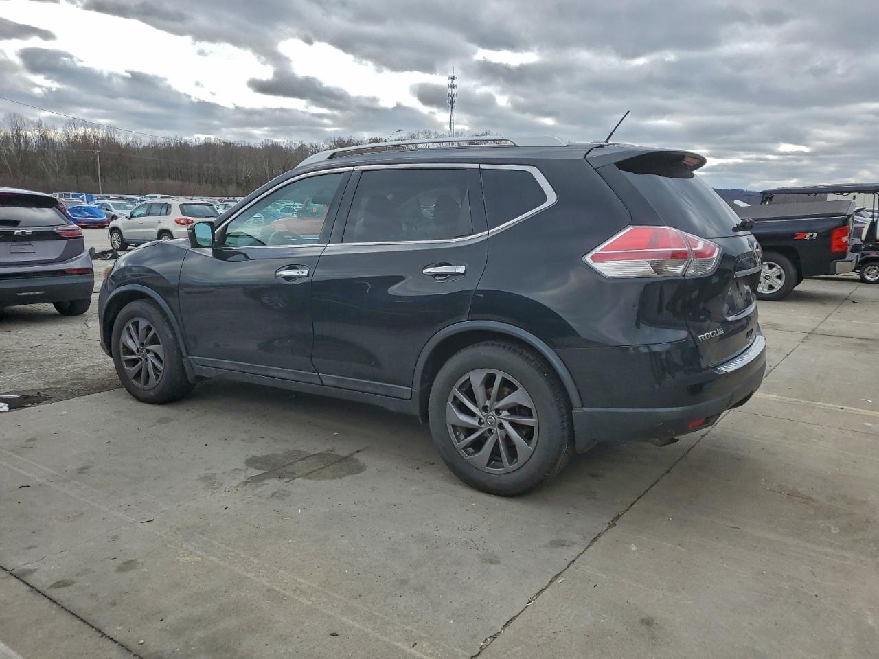 NISSAN ROGUE S