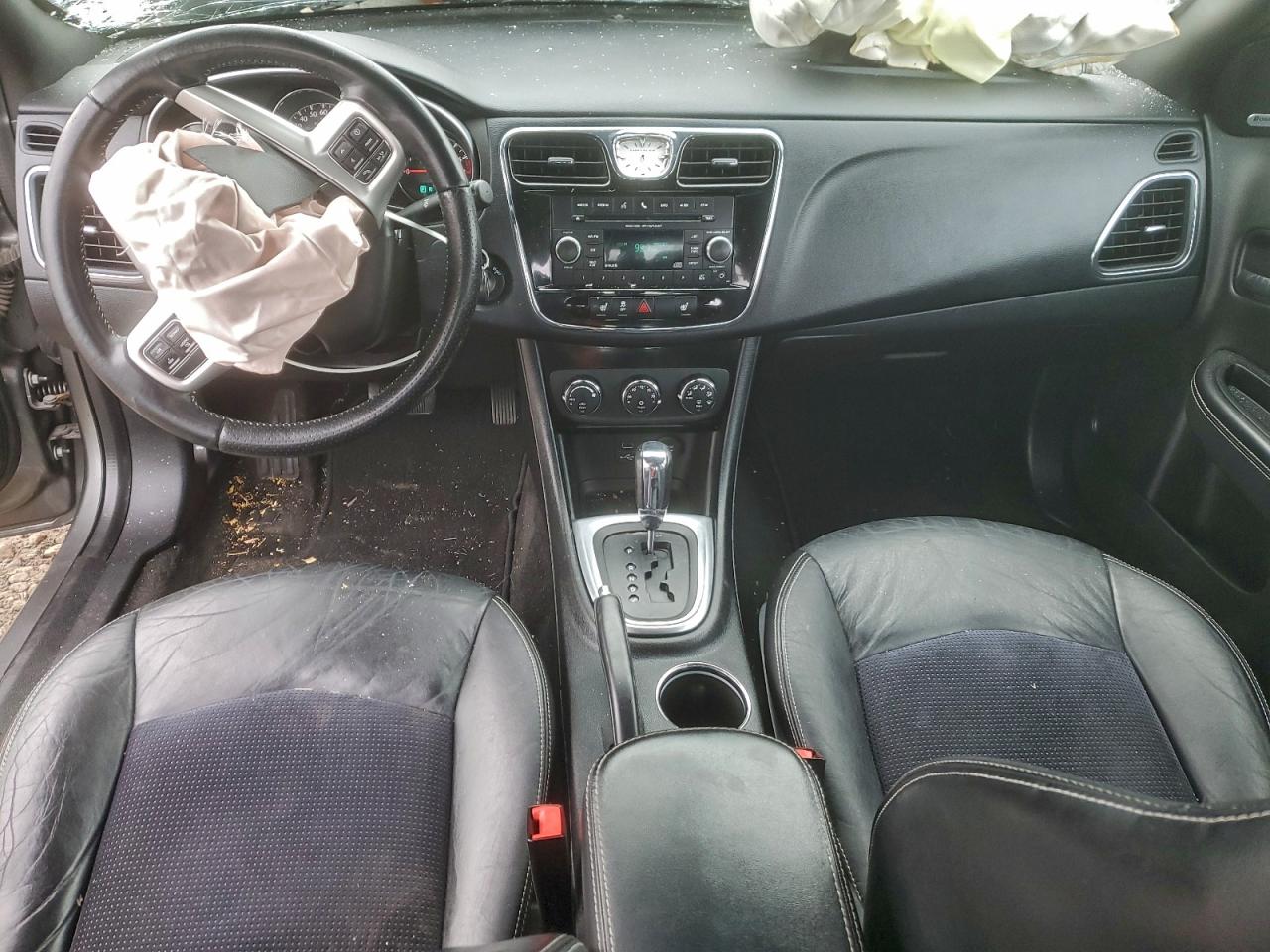 CHRYSLER 200 LIMITED