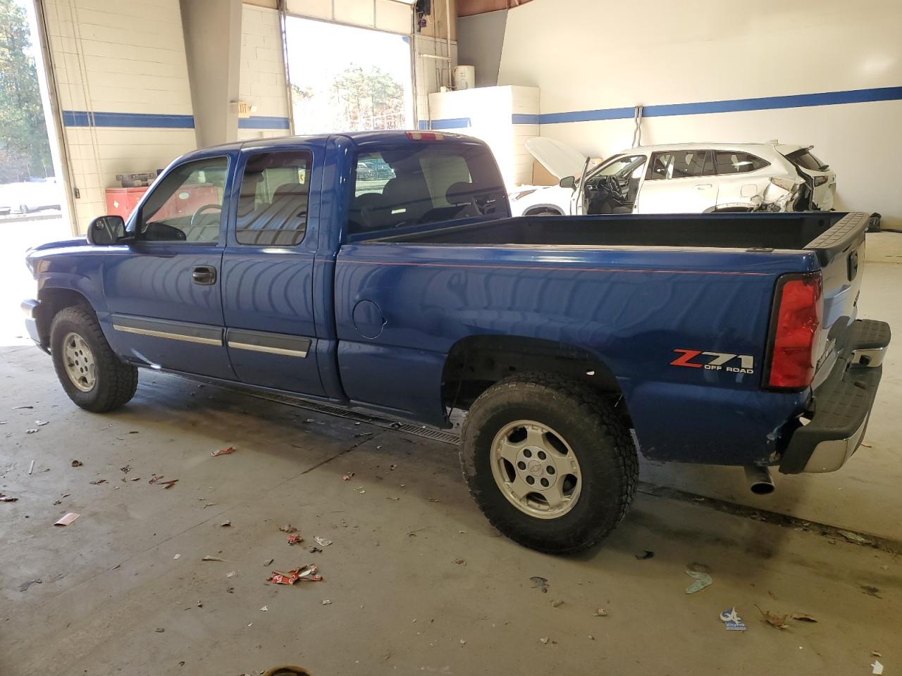 Lot #3301820385 2003 CHEVROLET SILVERADO