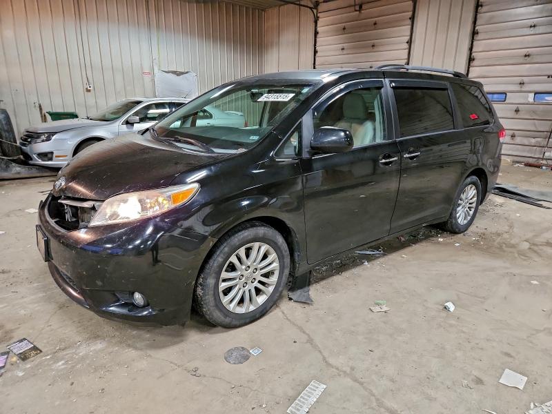 2014 TOYOTA SIENNA XLE #3298159279