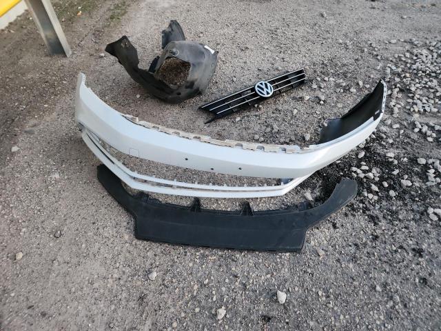 2018 VOLKSWAGEN JETTA SE - 3VWDB7AJ8JM260007