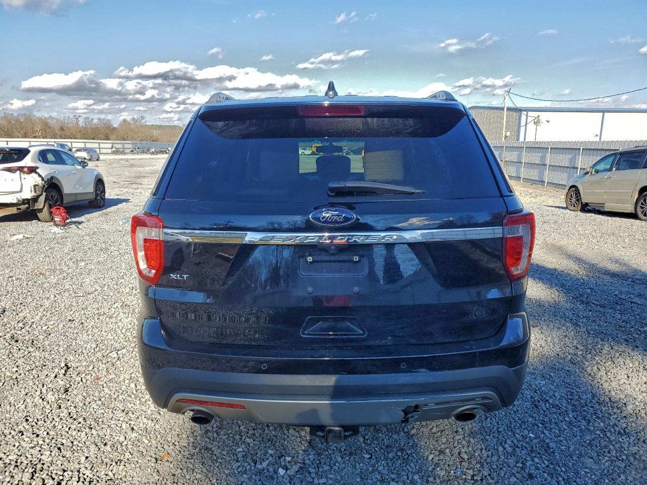 Lot #3301708395 2017 FORD EXPLORER X