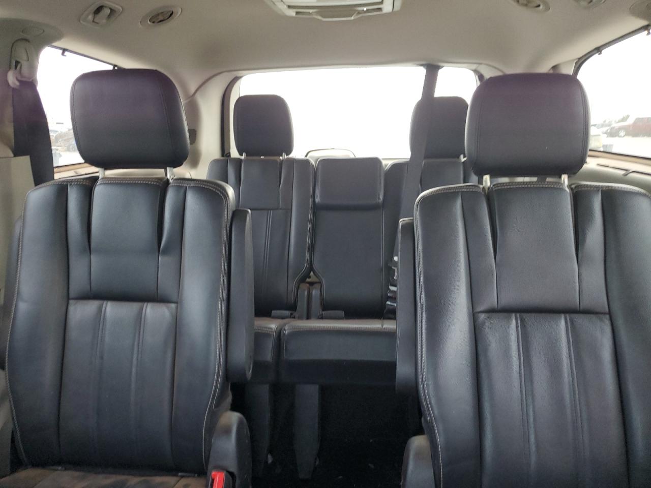 CHRYSLER TOWN & COUNTRY TOURING