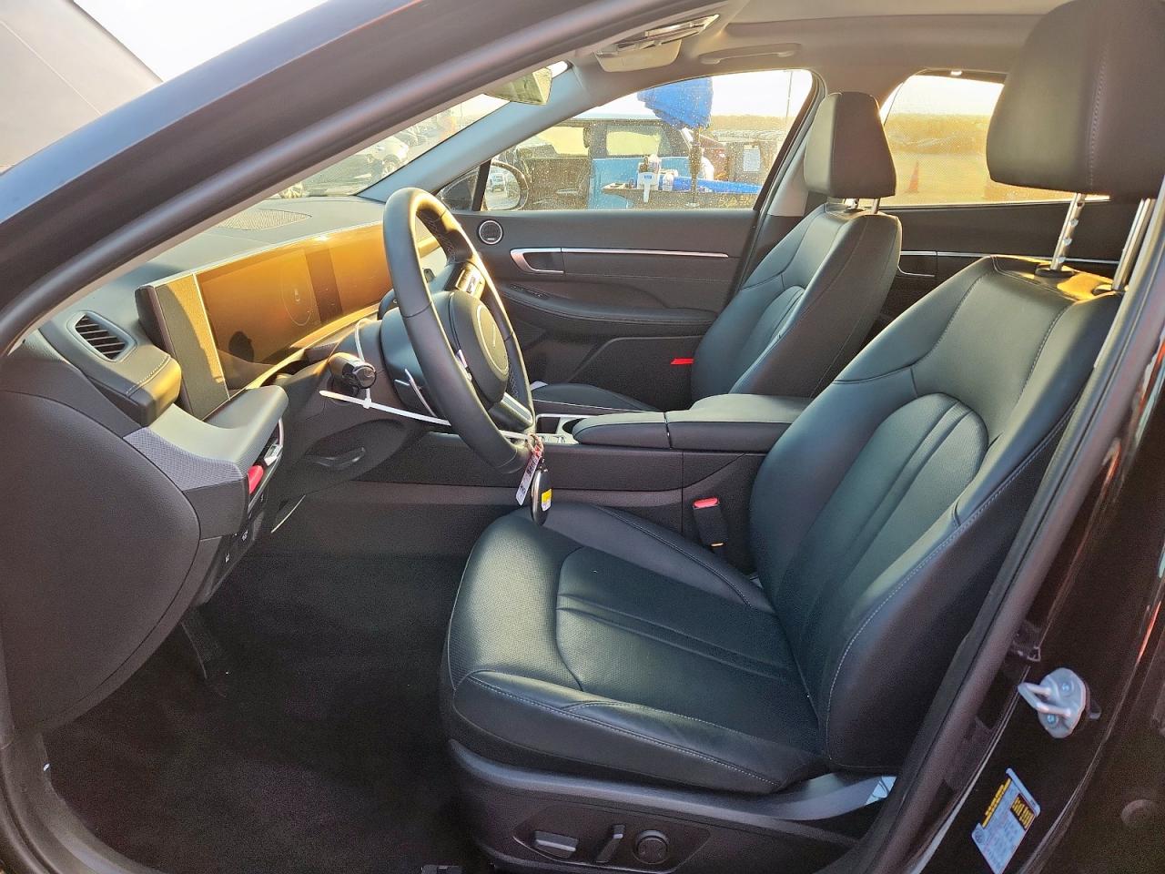 HYUNDAI SONATA HYBRID