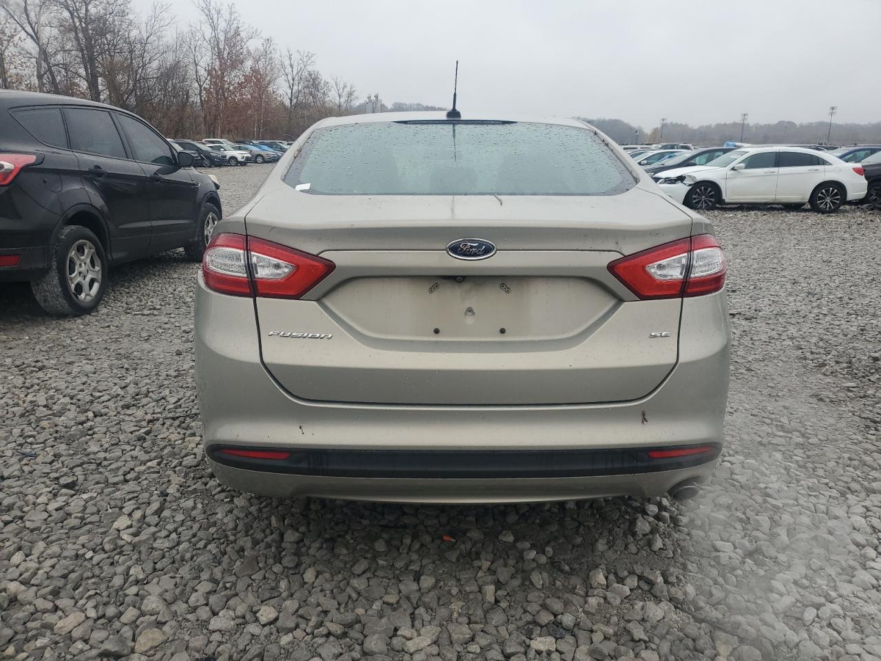 FORD FUSION SE