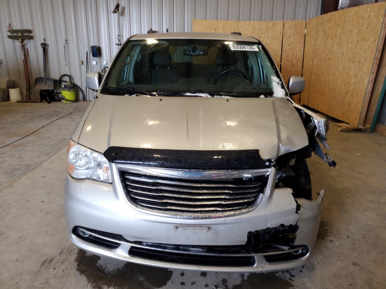 CHRYSLER TOWN & COUNTRY TOURING