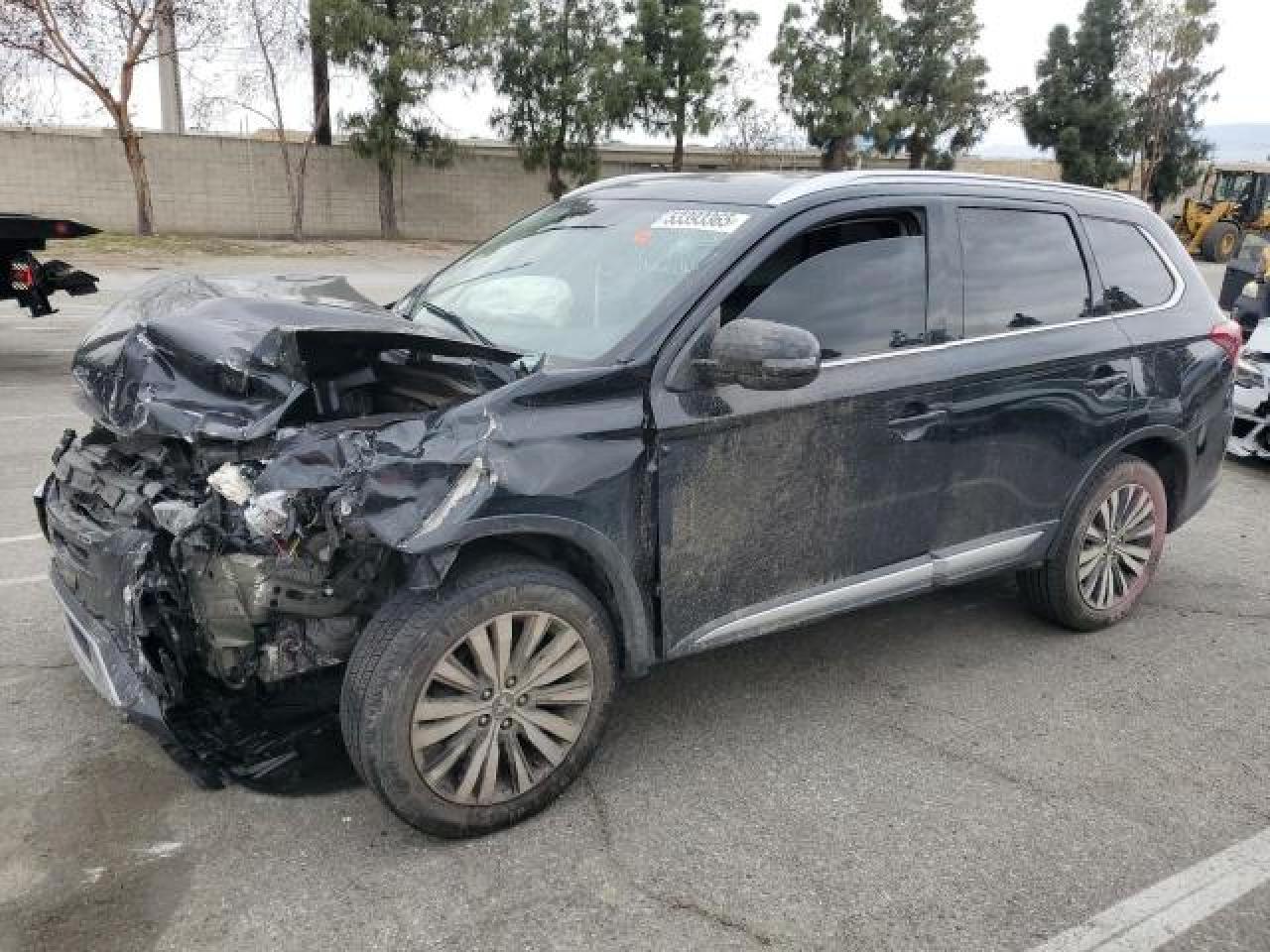 MITSUBISHI OUTLANDER SE