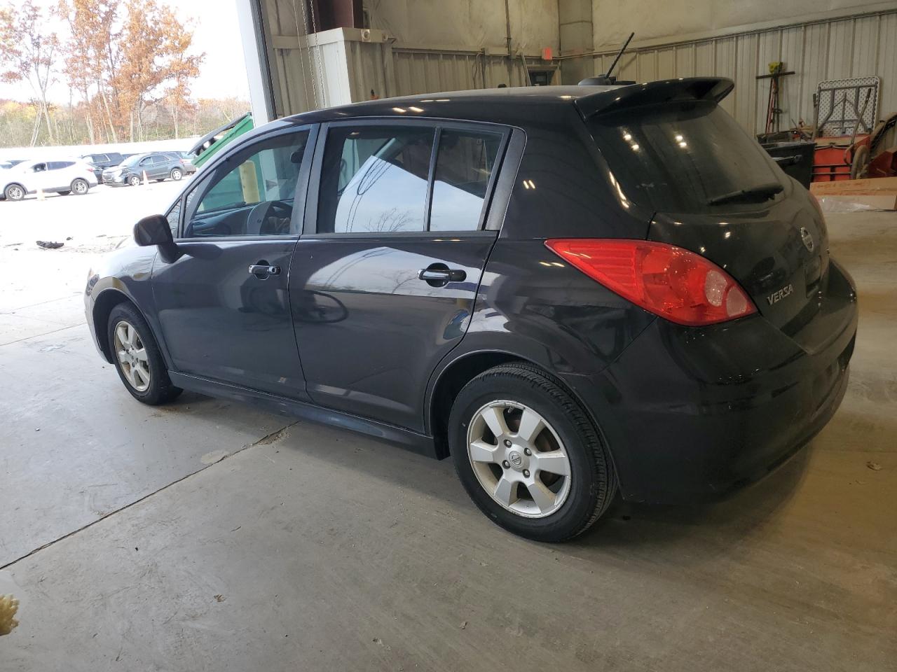Lot #3304629946 2011 NISSAN VERSA S