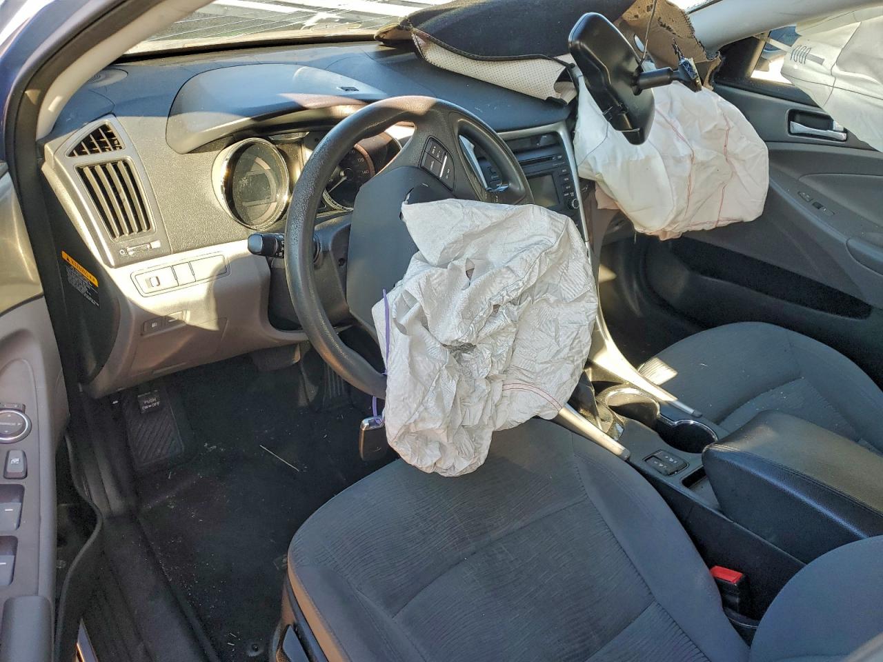 HYUNDAI SONATA HYBRID