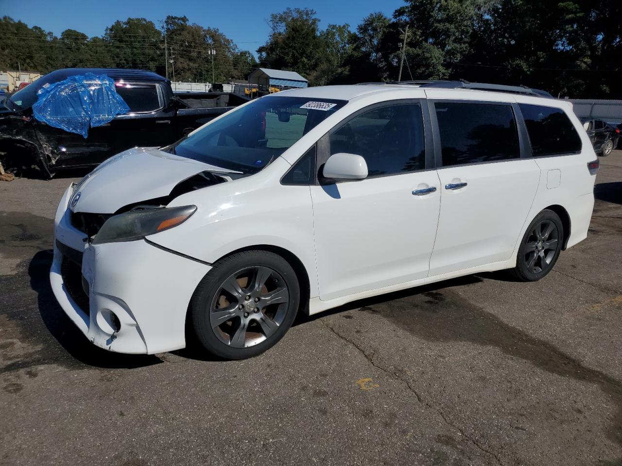 TOYOTA SIENNA SPORT