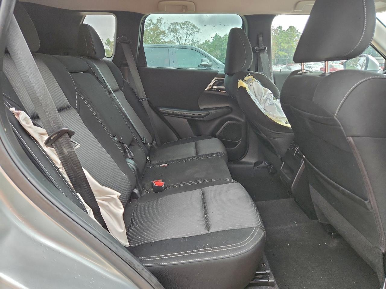 MITSUBISHI OUTLANDER ES