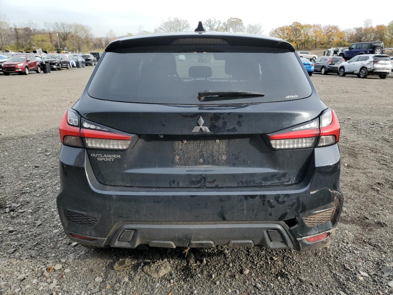 MITSUBISHI OUTLANDER ES