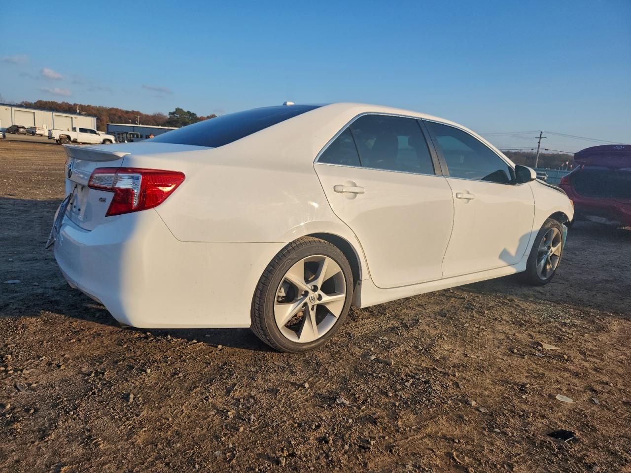 TOYOTA CAMRY SE