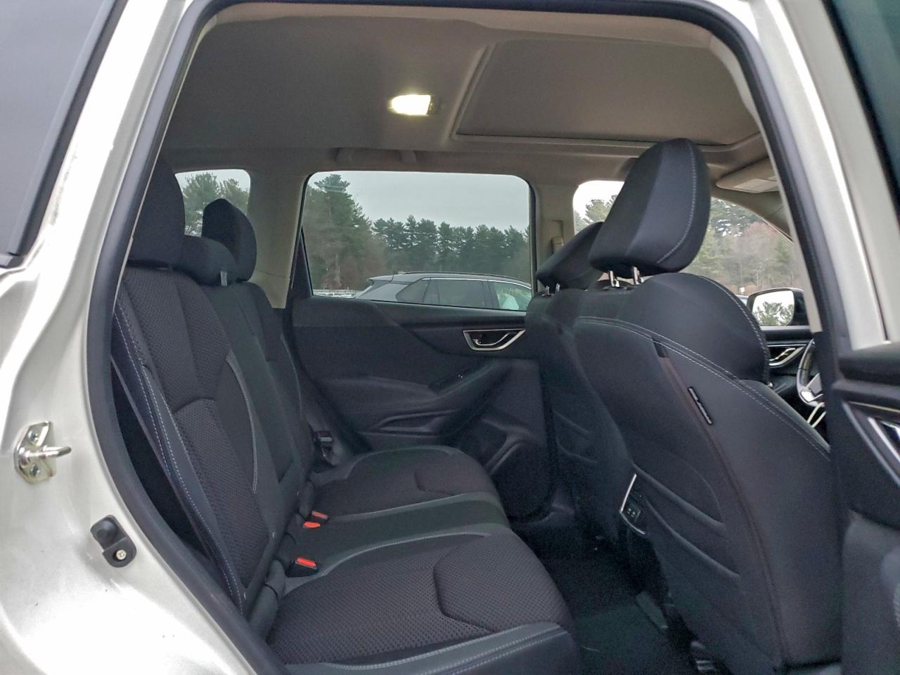 SUBARU FORESTER PREMIUM