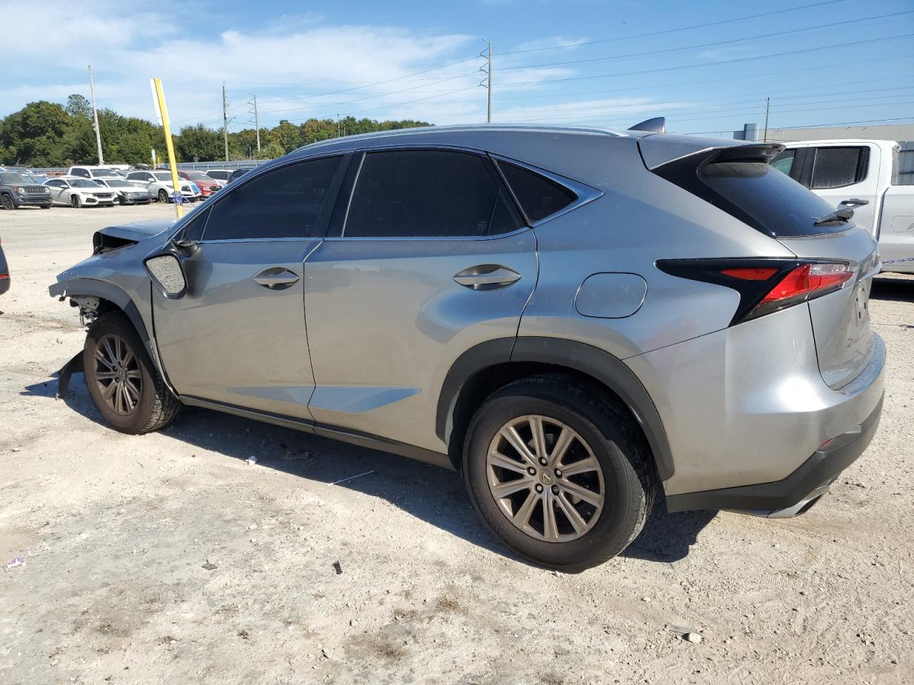 LEXUS NX 200T BASE