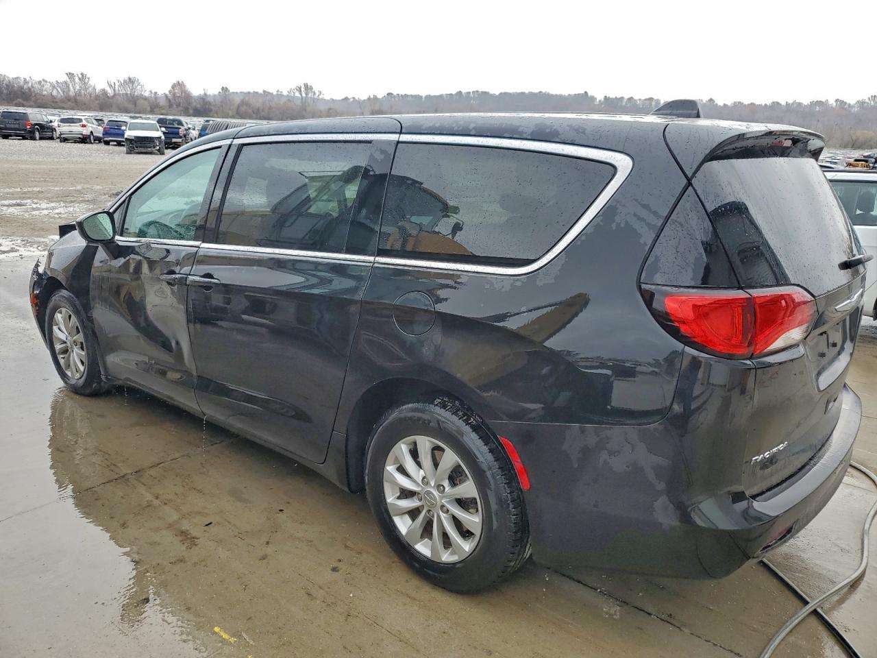 CHRYSLER PACIFICA TOURING