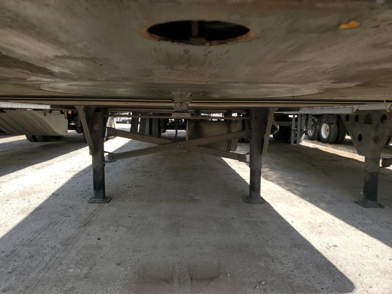 Lot #3318185946 2011 UTILITY VS2RA