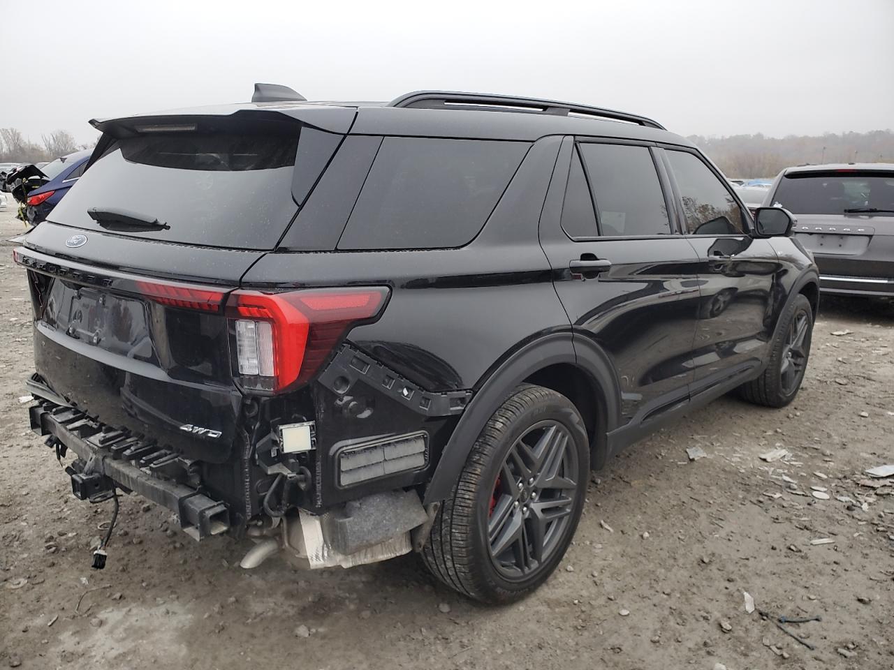 FORD EXPLORER ST-LINE