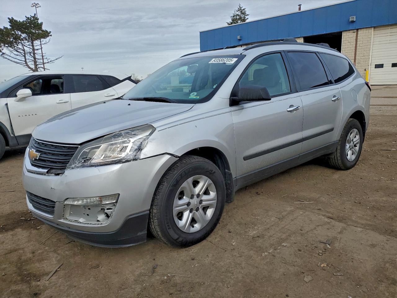 CHEVROLET TRAVERSE LS