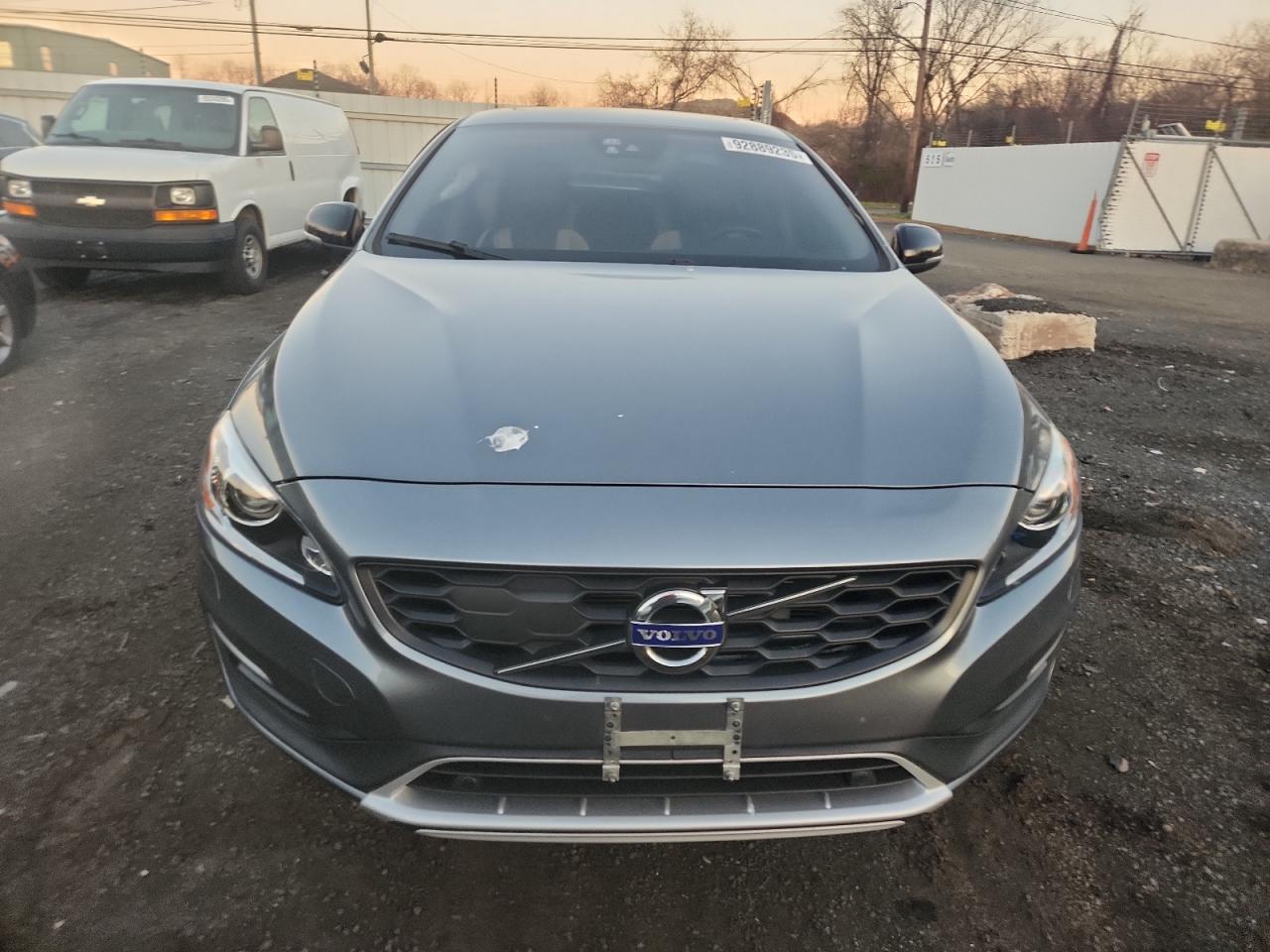 VOLVO S60 T5