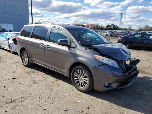 2014 TOYOTA SIENNA XLE #3308324171