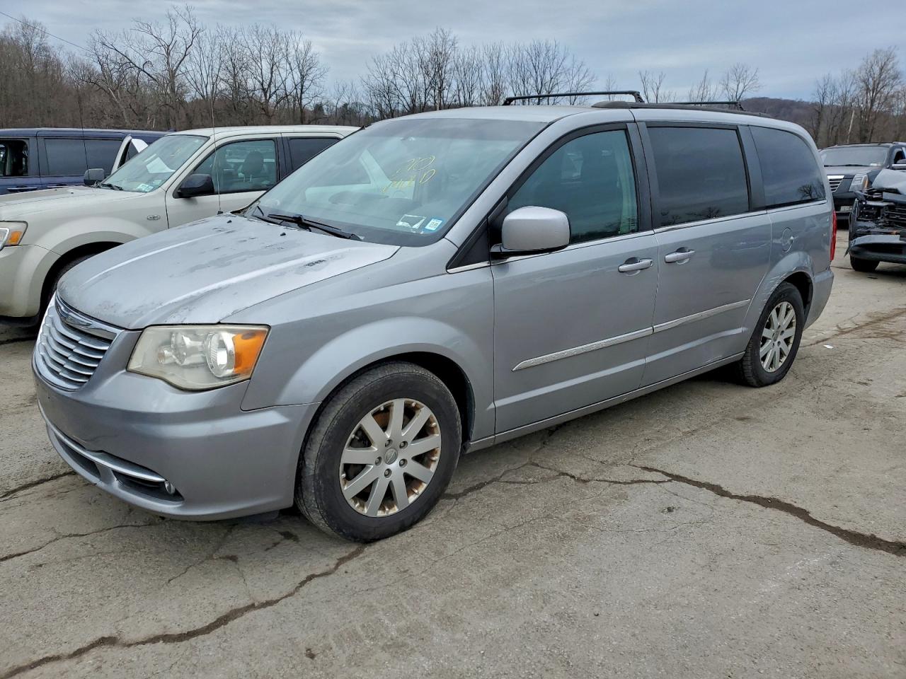 CHRYSLER TOWN & COUNTRY TOURING