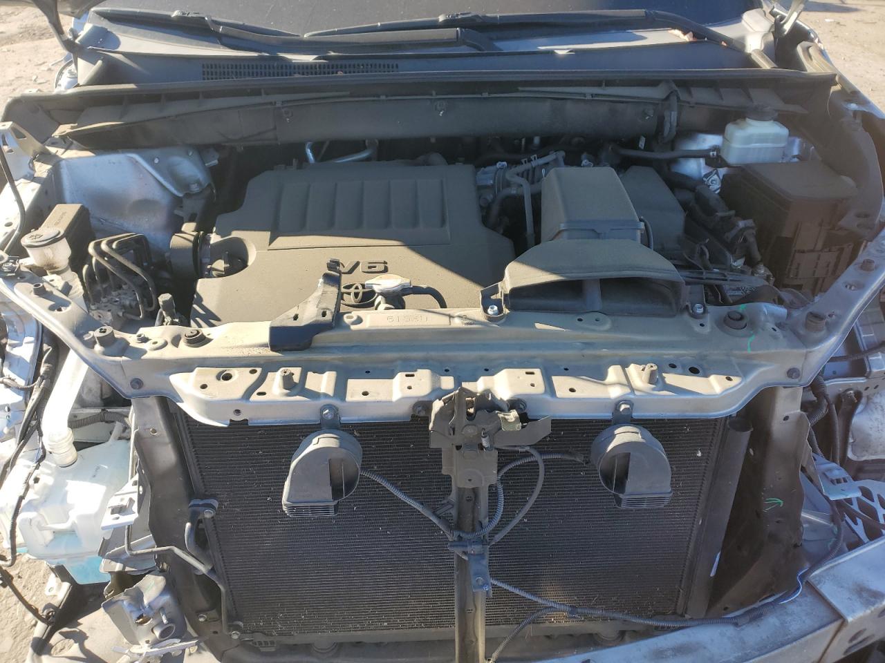 TOYOTA HIGHLANDER LIMITED