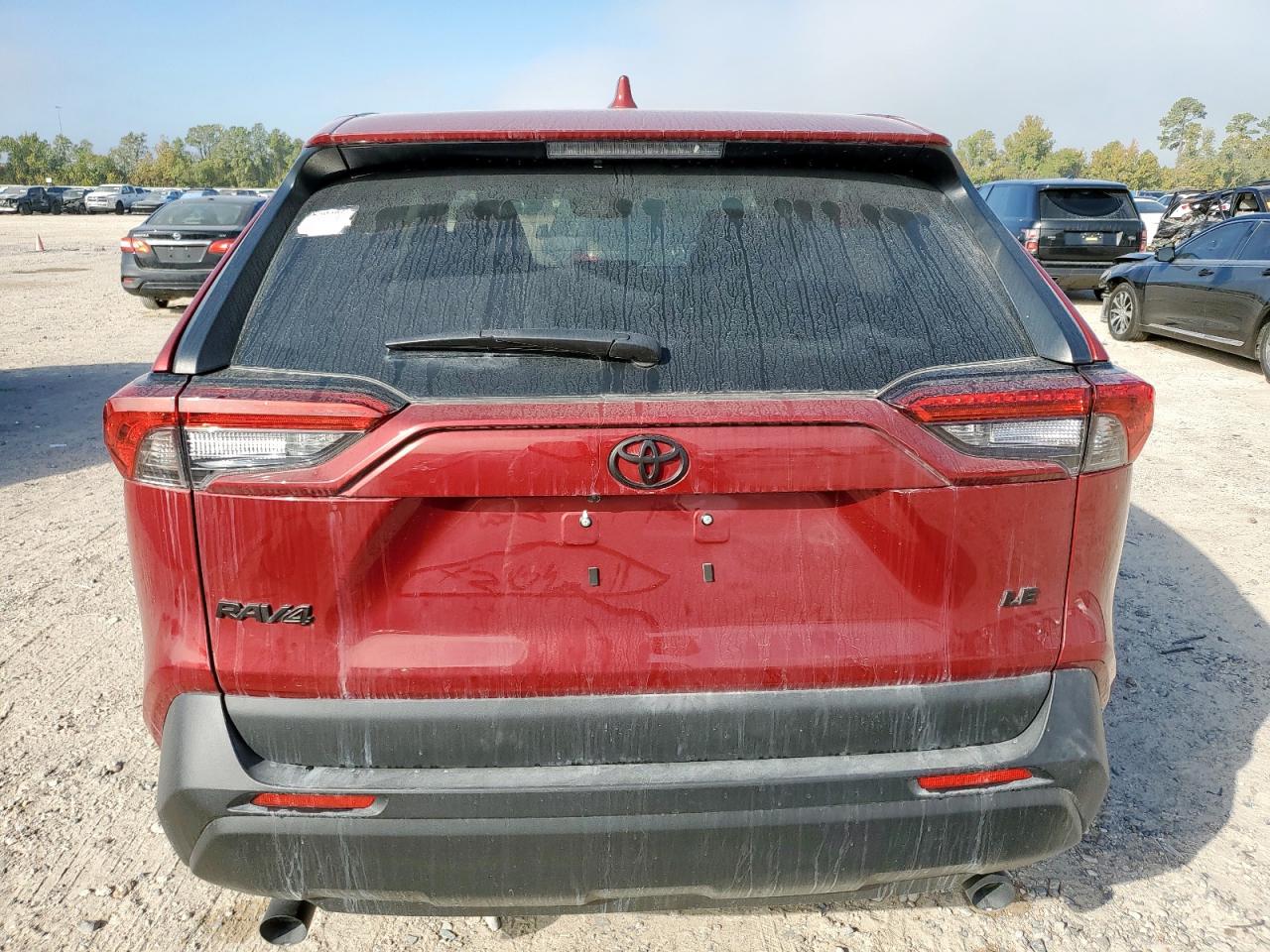 TOYOTA RAV4 LE