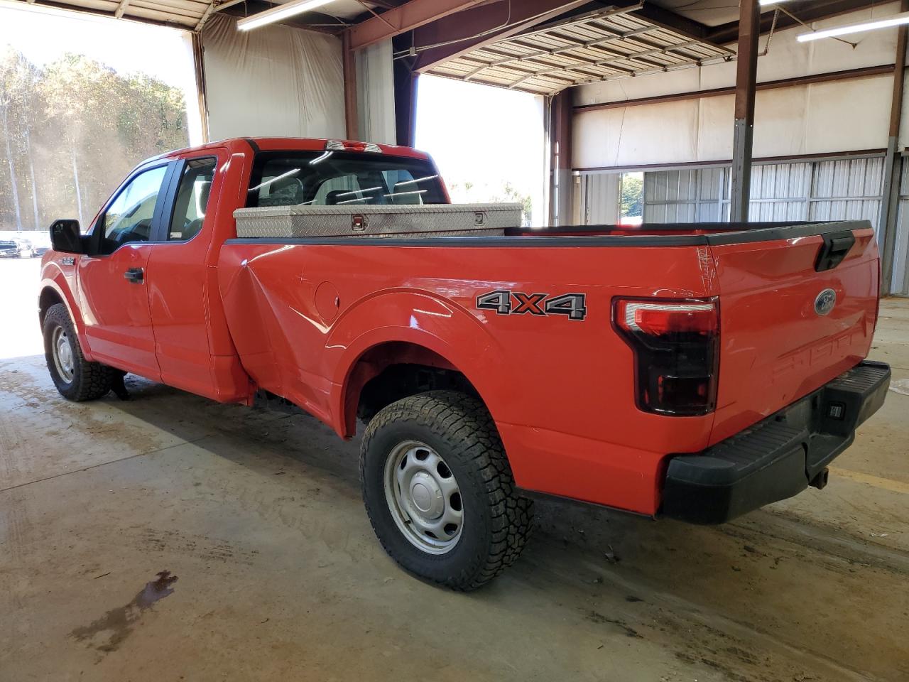 FORD F-150 SUPER CAB
