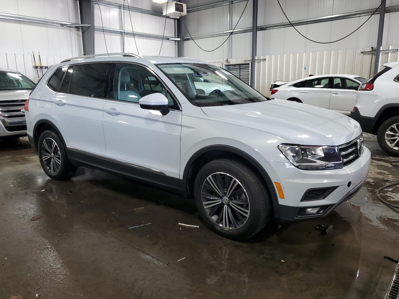 VOLKSWAGEN TIGUAN SE