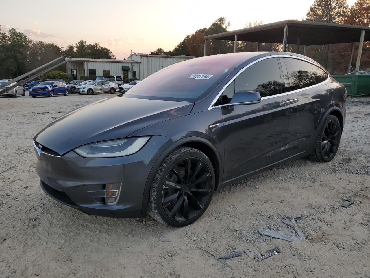 TESLA MODEL X