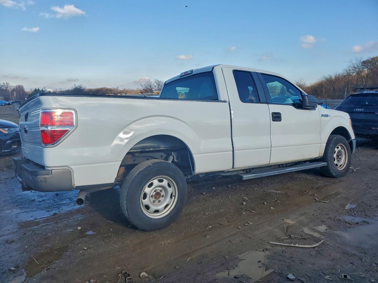 FORD F-150 SUPER CAB