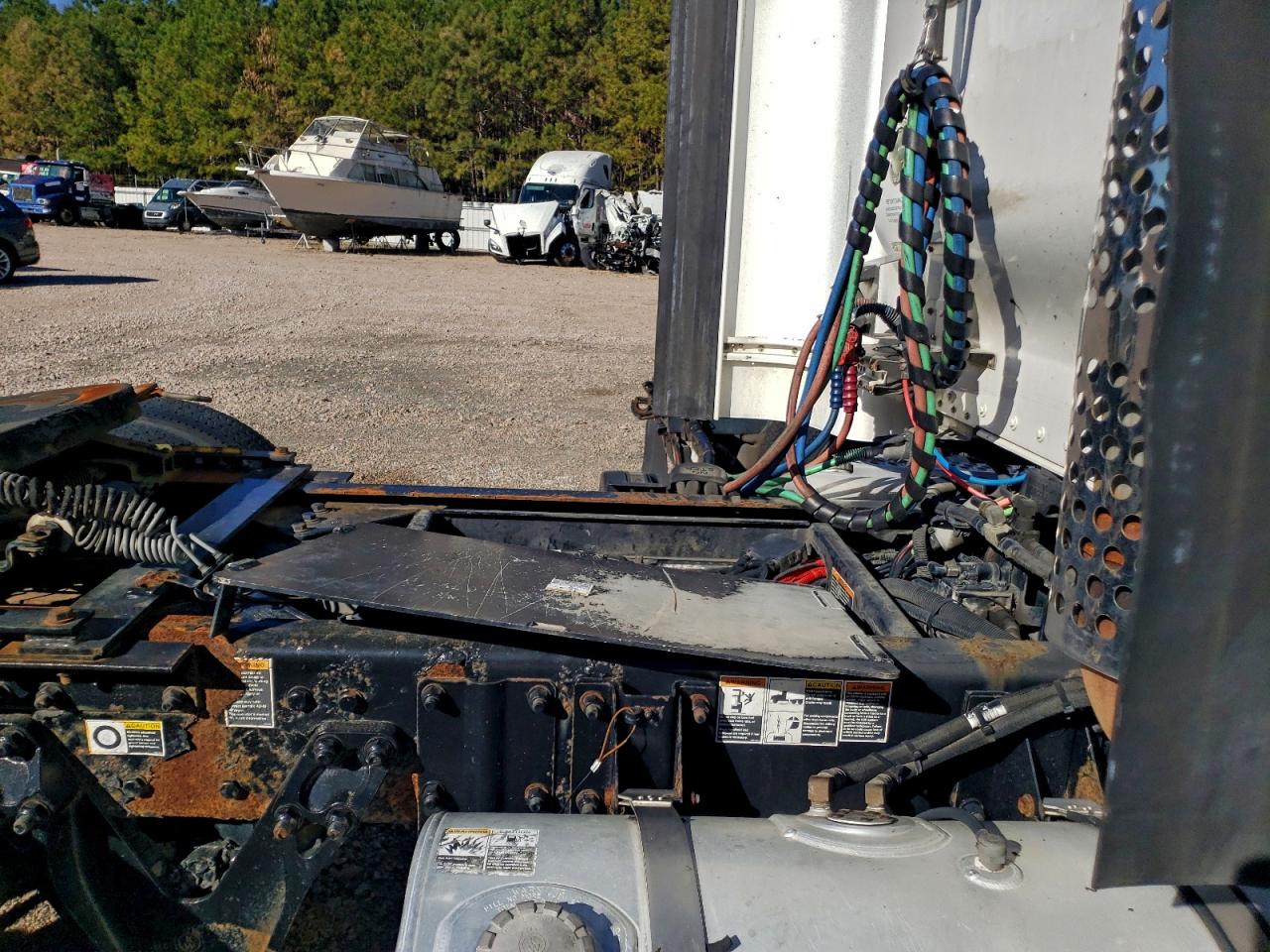 Lot #3303631927 2013 KENWORTH T660